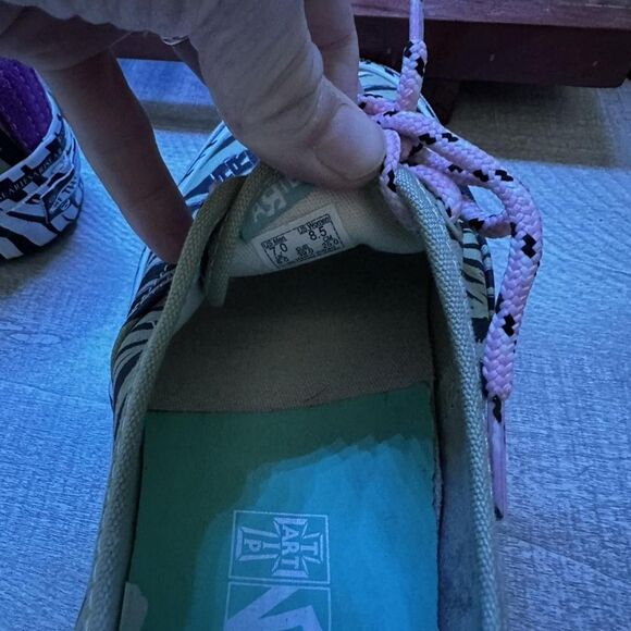 Vans Black & Green Aries Edition Zebra OG Sz US 8.5 Women - Picture 6 of 6